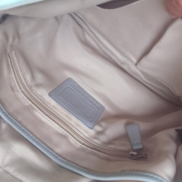 COACH Soho White/ivory grey buckle shoulder bag - Picture 8 of 10